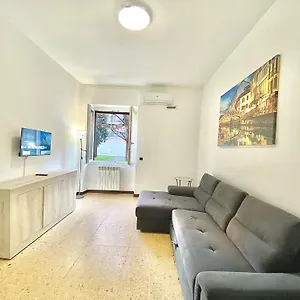 Famagosta Home, Navigli Style, Accanto A Metropolitana M2 Verde, Confortevole E Spazioso Per Gruppi O Famiglie Milano